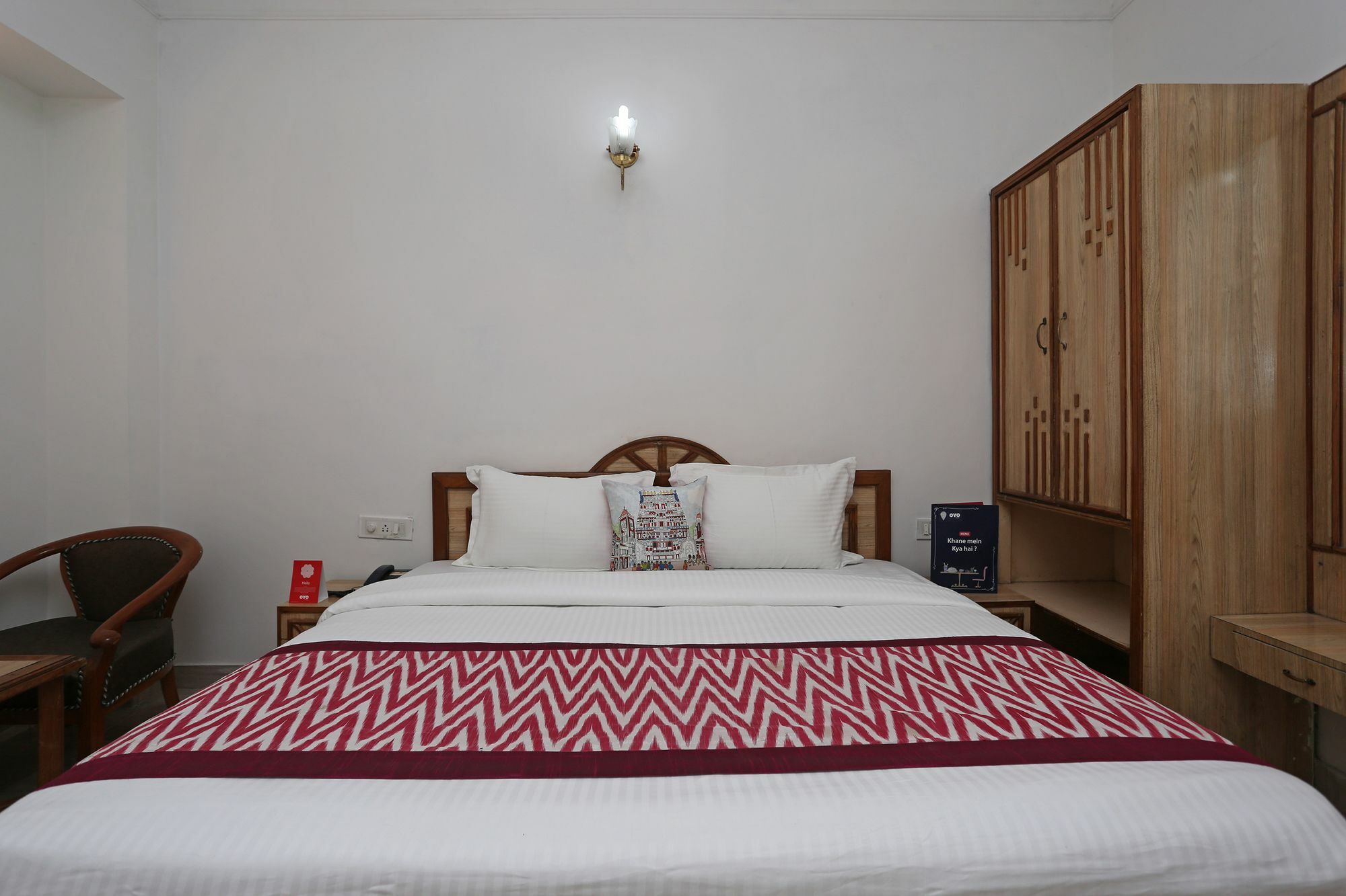 Oyo 10072 Hotel Amrit Regency Dehradun Exterior foto
