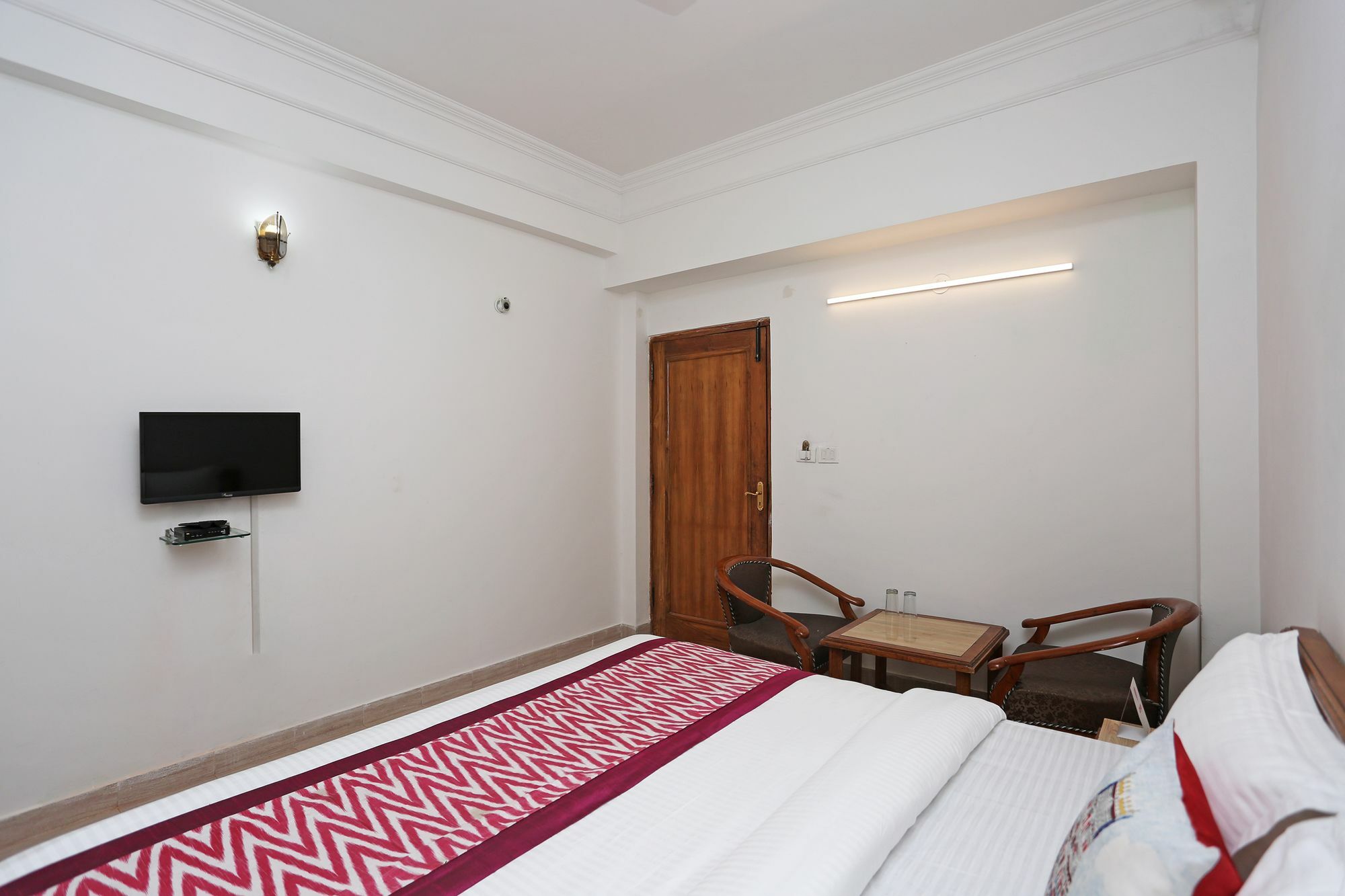 Oyo 10072 Hotel Amrit Regency Dehradun Exterior foto